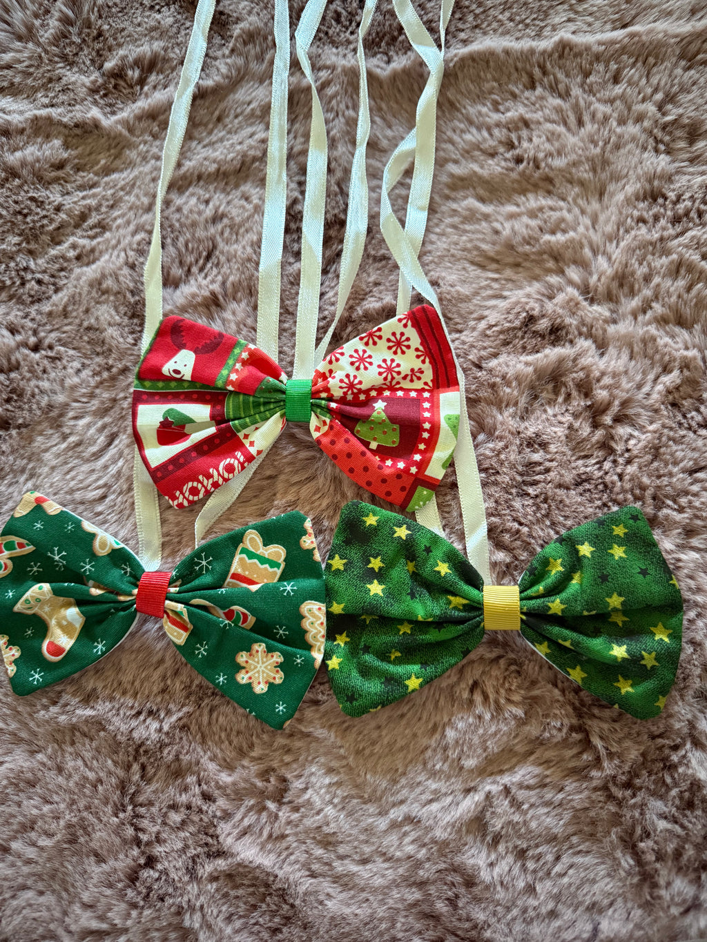Christmas Dog Bow Tie – Festive Adjustable Pet Collar
